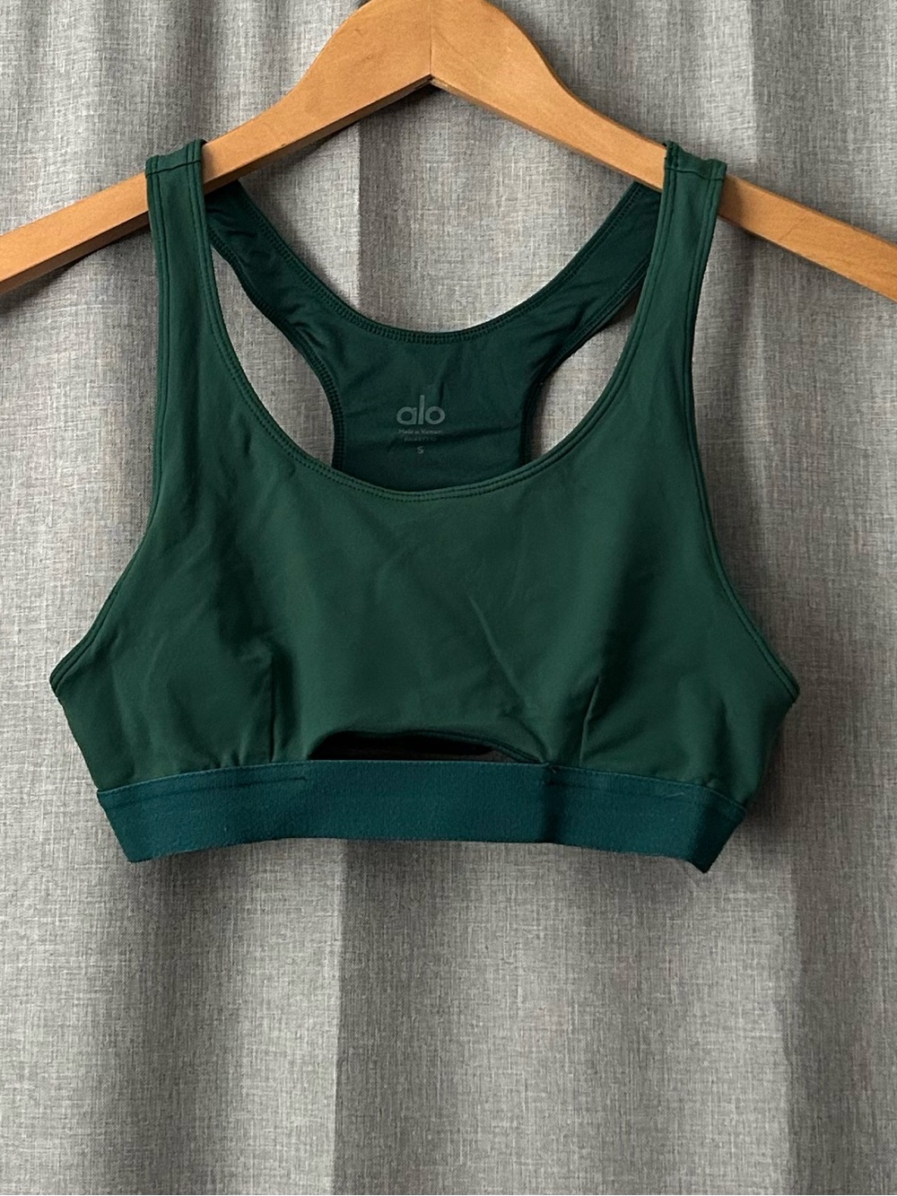 ALO Yoga Sports Bra Racerback Sports Bra